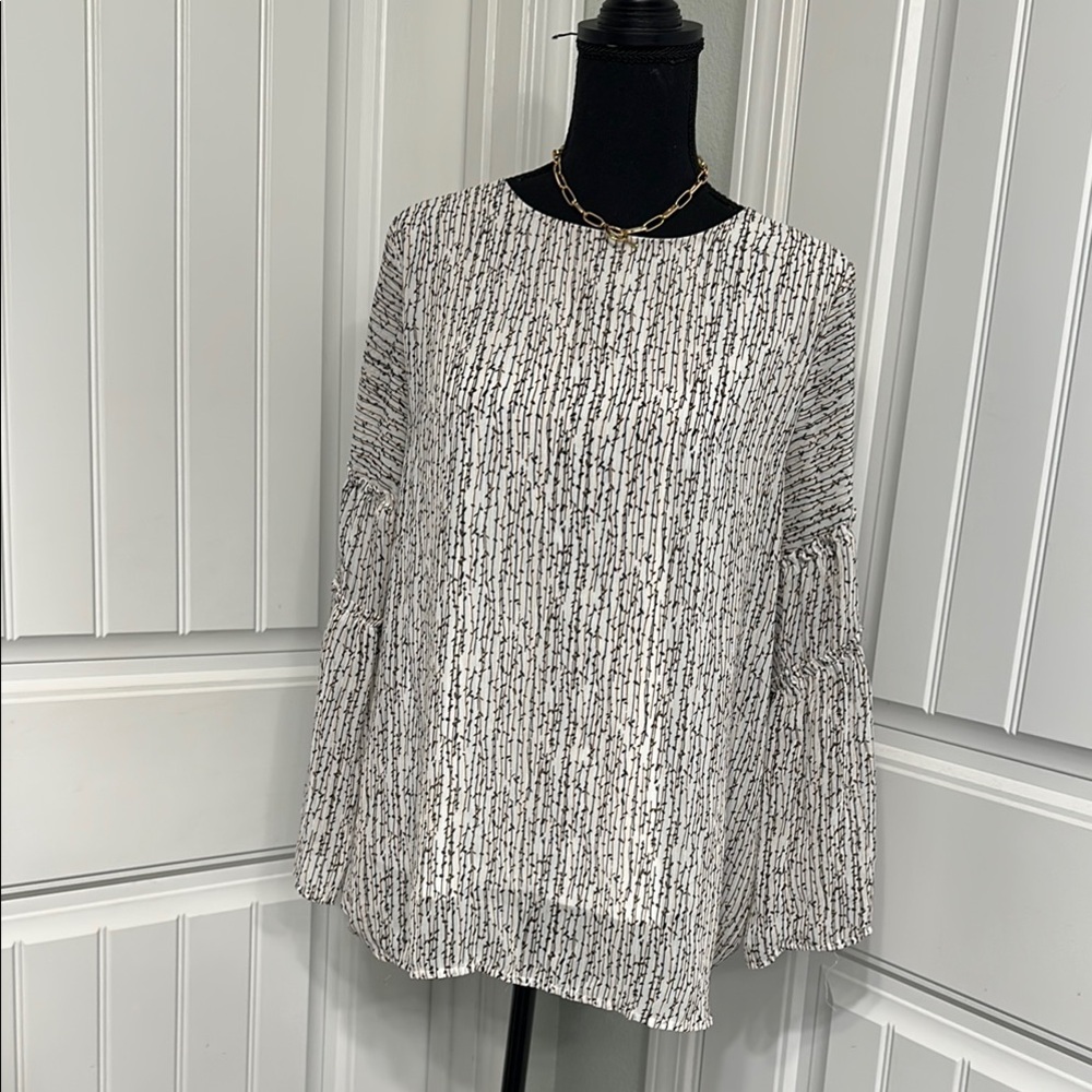 Lightweight Flowy Printed Women's Top